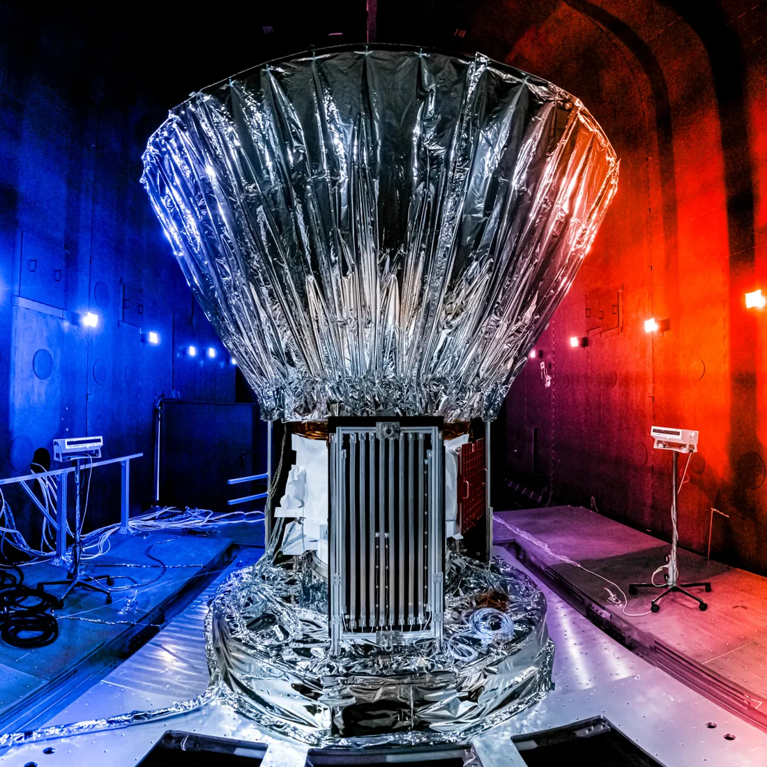 Thermal-Vakuum-Qualifikationskammer für Raumfahrzeuge